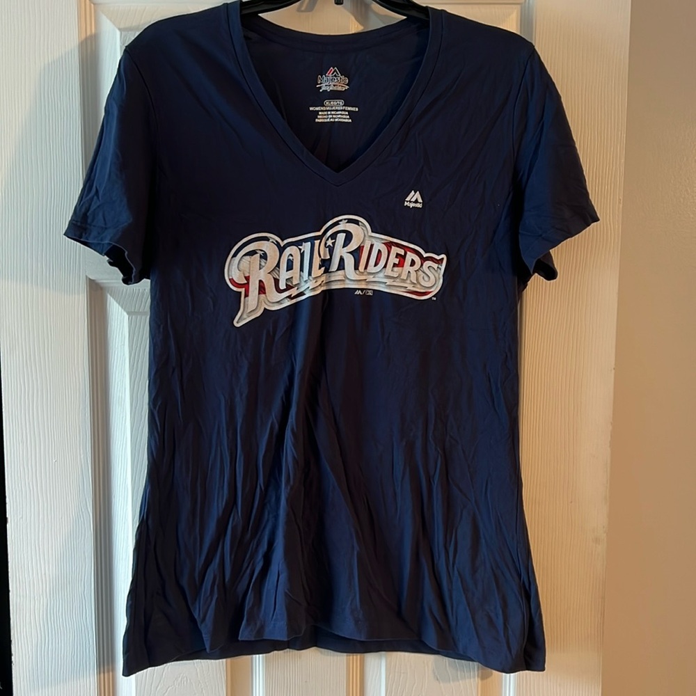 Women’s Scranton/Wilkes-Barre Railriders XL short sleeve tshirt